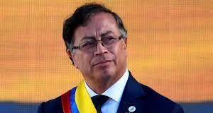 Congreso de Perú declaró al presidente colombiano Gustavo Petro como persona no grata