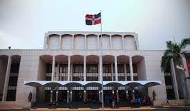 Nombran la educadora y comunicadora Chiqui Checo como directora del Gran Teatro Regional del Cibao