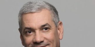Gonzalo Castillo se inscribe oficialmente como precandidato presidencial del PLD