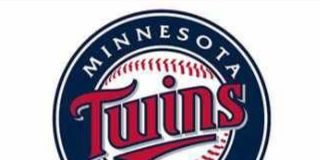 Manager de los Mellizos de Minnesota será padre de mellizos, junto a su esposa, Allie