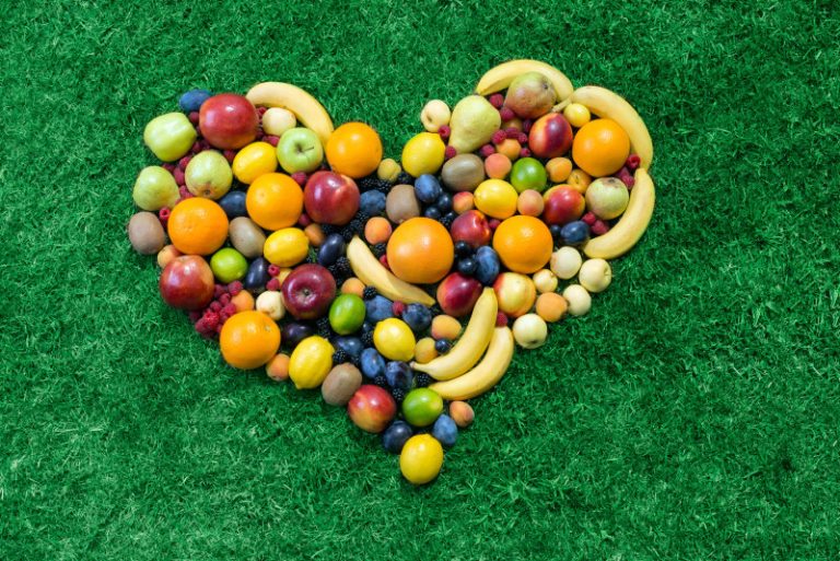 12 alimentos saludables para su corazón recomendados para 12 meses