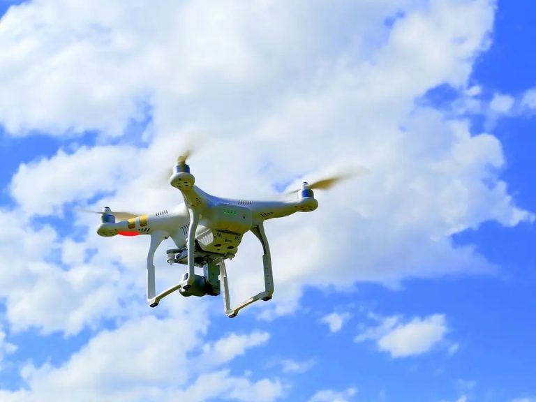 Prohibido uso de drones sobre recintos de votación este domingo