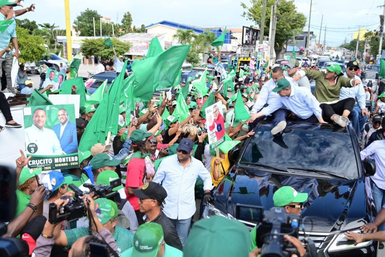 Leonel Fernández impresiona con gran actividad en Verón Punta Cana dándole apoyo a candidatos de la Fuerza del Pueblo