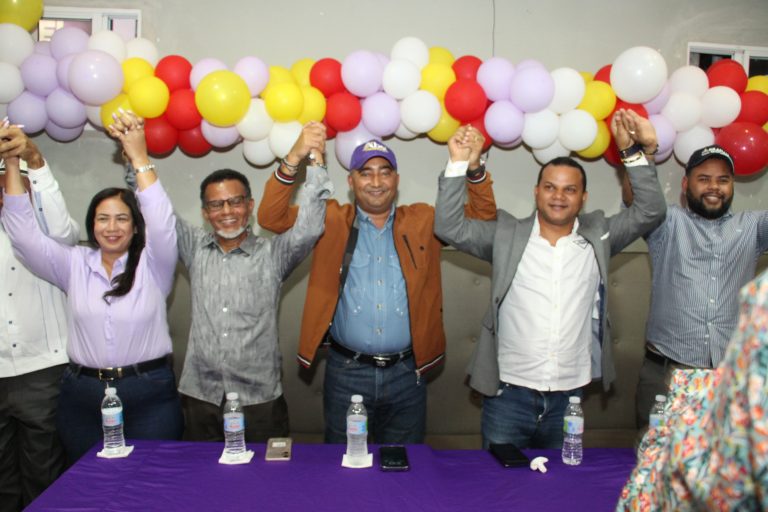 Familia Irrizarri pasa apoyar la candidatura de Manolito como alcalde de Verón Punta Cana