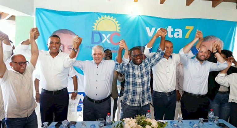 Partido Dominicano por el Cambio juramenta  alcalde de Santa Lucía de El Seibo