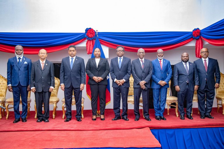 Consejo Presidencial de Transición de Haití elige a su Primer Ministro y a su Presidente