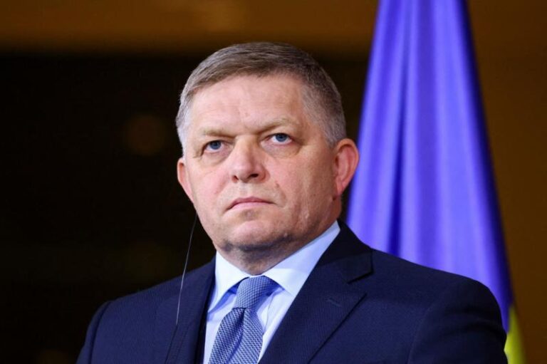 Robert Fico | Primer Ministro de Eslovaquia es herido de gravedad en atentado