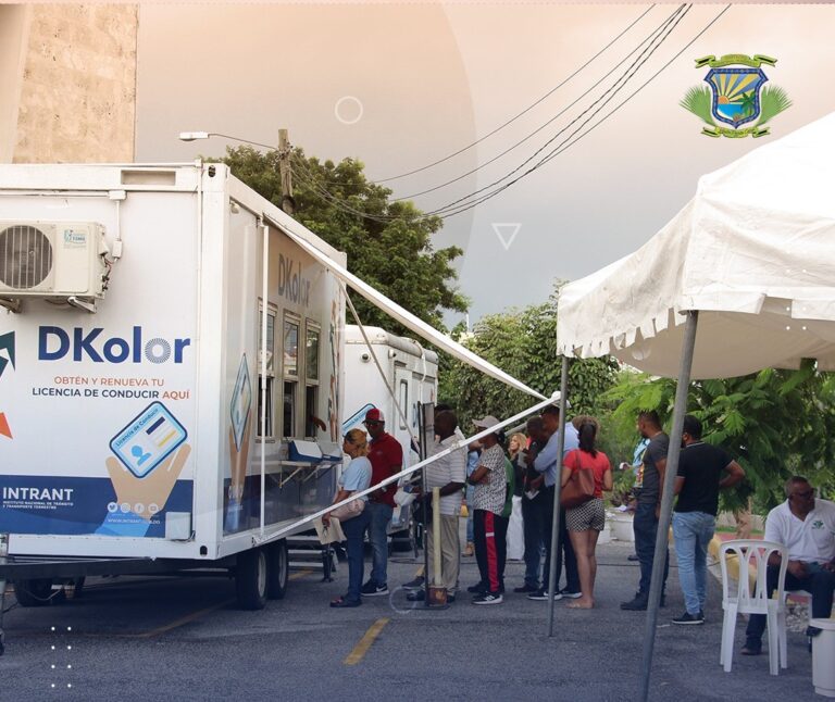Concluye con éxito operativo de licencia de conducir del INTRANT con el apoyo y la coordinación del Ayuntamiento de Verón, Punta Cana