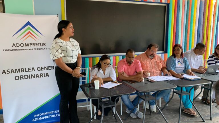 ADOMPRETUR filial Punta Cana realiza Asamblea General Ordinaria