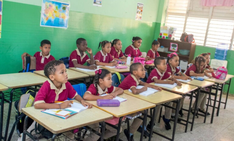Ministerio de Educación anuncia inicio del año escolar 2024-2025 para el 26 de agosto