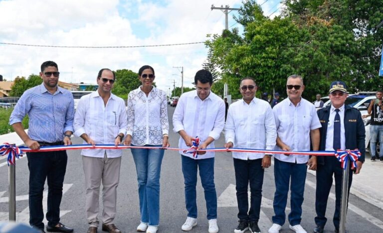 Inauguran una importante calle de Verón reconstruida con RD$64 millones