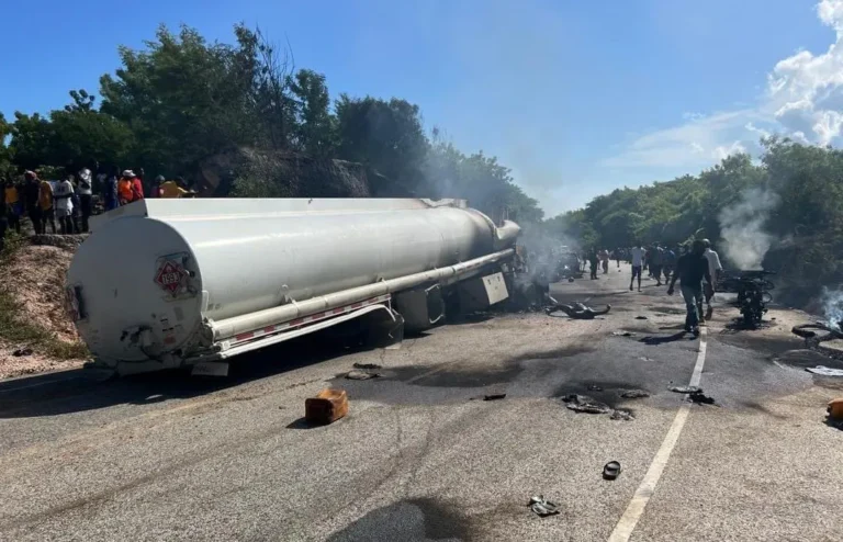 Tragedia en Haití | Explosión de camión cisterna deja al menos 15 muertos y 40 heridos en el oeste del país