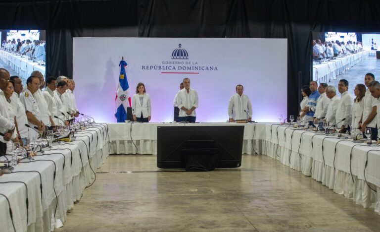 Presidente Abinader encabeza Consejo de Gobierno en Puerto Plata para evaluar avances y nuevos proyectos