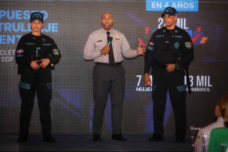 Así será  el nuevo uniforme de la Policía Nacional 2025 en RD