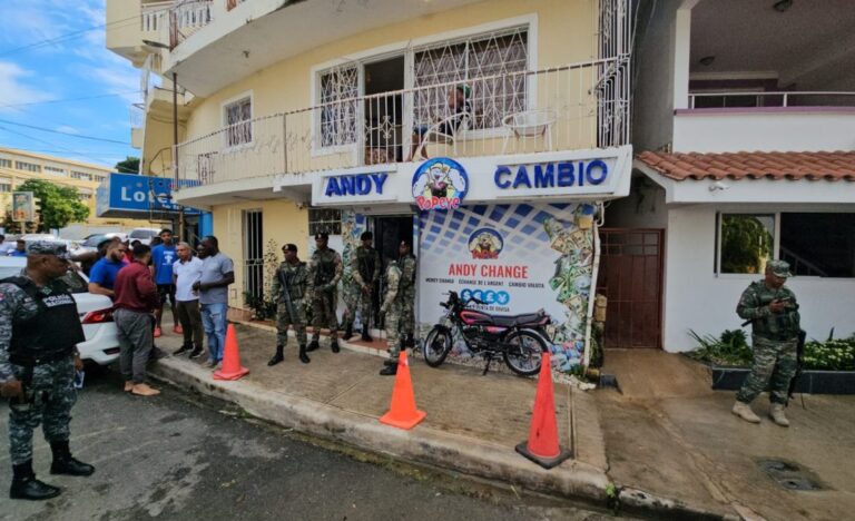 Asaltan casa de cambio en Samaná; dueño resulta herido durante violento robo