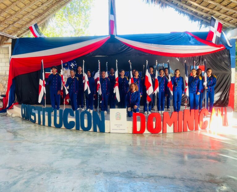 Colegio Dominico Cambridge celebra con orgullo el 180 aniversario de la Constitución Dominicana con actos patrióticos y cívicos