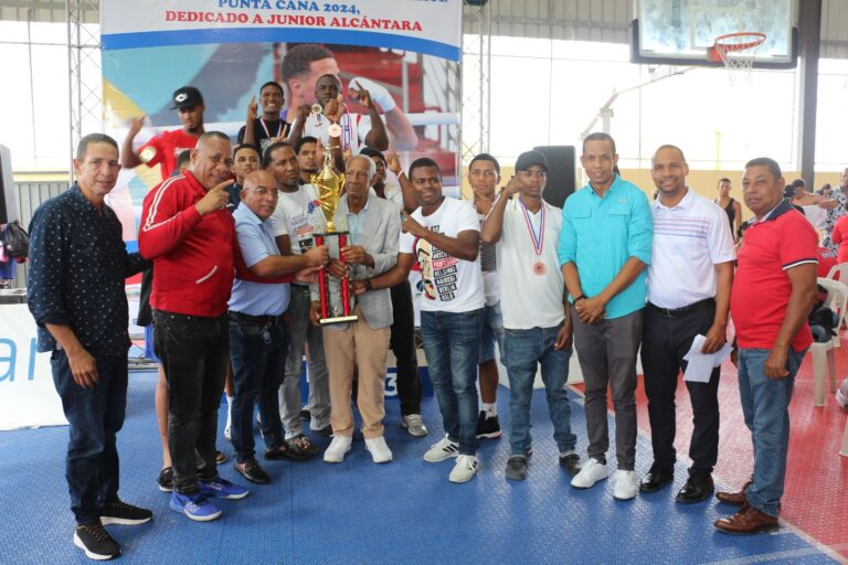 Provincia Santo Domingo gana el XXXIX Torneo Nacional de Boxeo Élite Punta Cana 2024