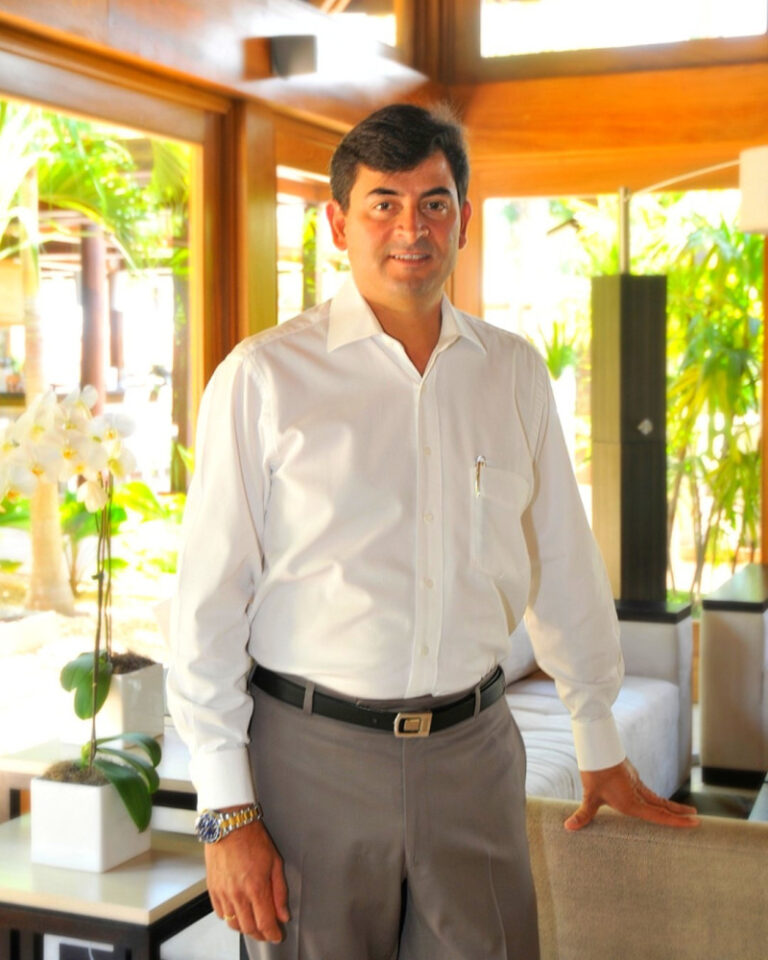 Murió Daniel Hernández gerente regional de Hyatt y director general de Casa de Campo