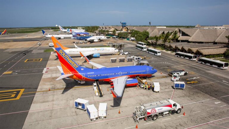 Aeropuerto Internacional de Punta Cana inicia expansión de parqueo en Terminal B y reestructura accesos