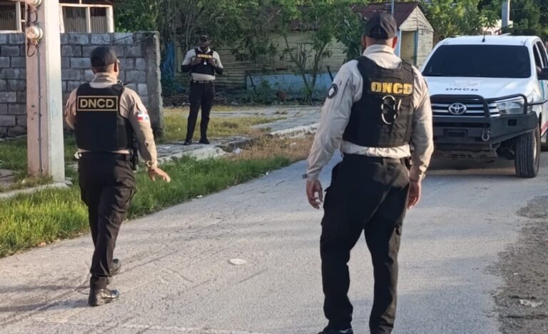 Capturan en San Cristobal a “Moronta” presunto sucesor de “Kiko la Quema” con drogas, armas y dinero en operativo de la DNCD