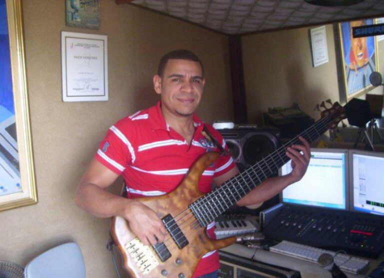 Fallece Eddy Rivas, bajista por más de 14 años de Zacarías Ferreira
