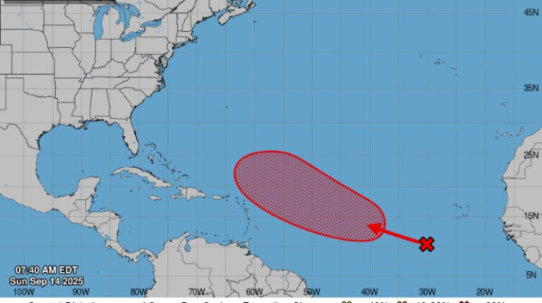 Vigilan sistema tropical en el atlántico con 70 % de probabilidad de convertirse en huracán; autoridades en alerta