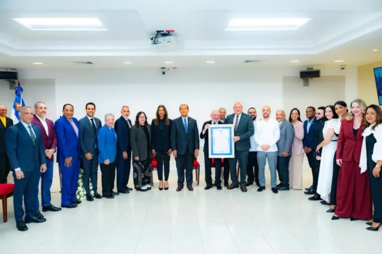 Jochy Santos, 50 años de comunicación: El Senado lo reconoce por unanimidad