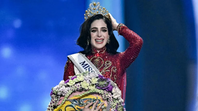 La mexicana Fátima Bosch se corona miss universo 2025 en Tailandia en medio de polémicas y ovación del público