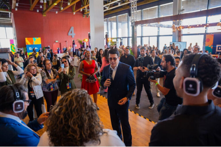 David Collado lanza desde Colombia plataforma “Conoce el Paraíso” para fortalecer el turismo dominicano en Latinoamérica