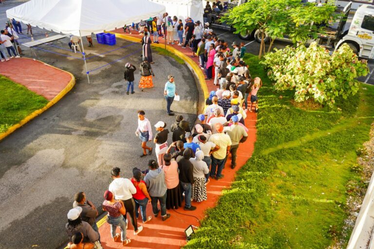 Ayuntamiento de Verón Punta Cana celebra con rutundo éxito su 11.ª gran Feria Agropecuaria Navideña 2025