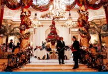 Acto de protesta sacude al Hotel Ritz de Londres: activistas lanzan estiércol contra la “riqueza obscena”