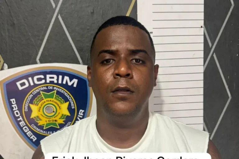 Policía captura prófugo con 24 órdenes de arresto en Santo Domingo Oeste