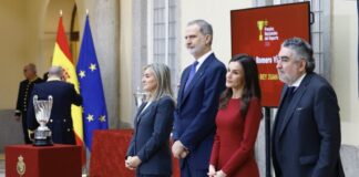 Reyes de España reconocen y premian a Marileidy Paulino entre los mejores deportistas de 2023 y 2024