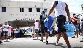 Ito Bisonó anuncia transformación de La Victoria en centro educativo y viviendas de bajo costo