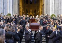 Entre aplausos y salsa: Nueva York despide a Willie Colón en emotivo funeral
