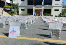 DNCD ocupa 1,670 paquetes de presunta cocaína en costas de Pedernales tras persecución