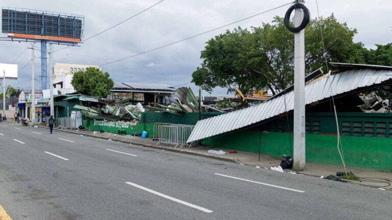 Teleofertas queda en escombros tras masivo operativo de desalojo en la Máximo Gómez con 27 de Febrero