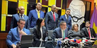 Diputados del PLD buscan interrogar al canciller por acuerdo sobre recepción de deportados desde EE.UU.
