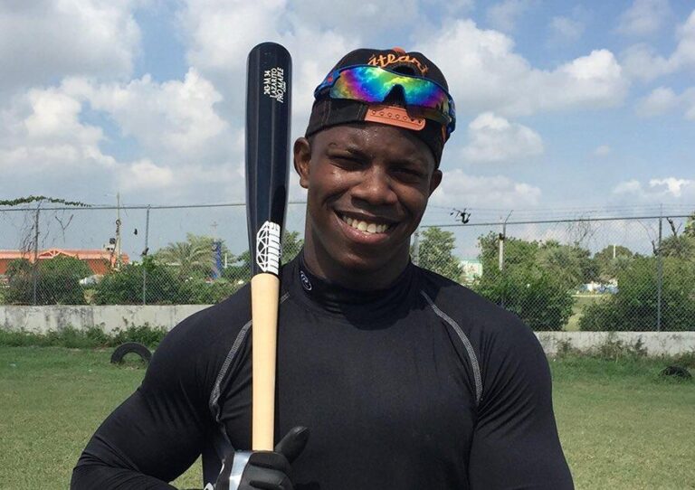 Cleveland rompe contrato millonario con prospecto dominicano David Severino tras controversia sobre su edad