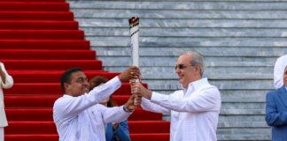 Presidente Abinader da inicio a la ruta de la antorcha rumbo a los Juegos Centroamericanos y del Caribe 2026
