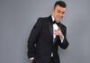 Murió Alex Bueno, una de las voces más melódicas del merengue, la bachata y la salsa