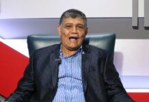 ¡Bárbaro! Alcalde de Santo Domingo Oeste solicita licencia de dos años para viajar por el mundo