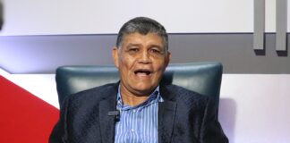 ¡Bárbaro! Alcalde de Santo Domingo Oeste solicita licencia de dos años para viajar por el mundo