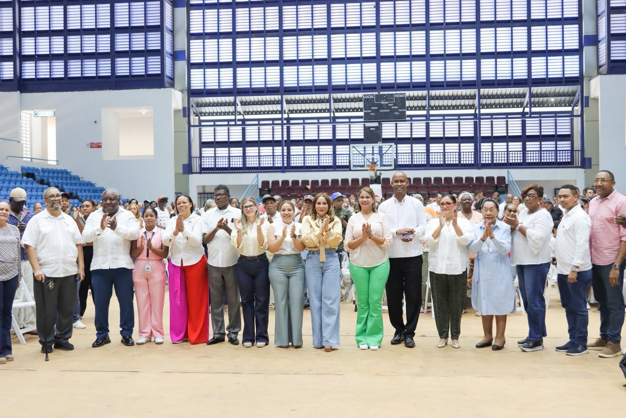 Supérate llega a La Romana: escucha a las familias e impacta a más de 33 mil hogares