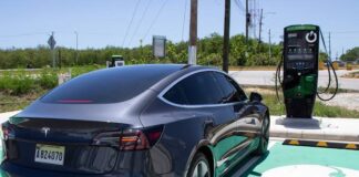 Tesla acelera con ventas récord, pero BYD le arrebata el liderazgo mundial de vehículos eléctricos