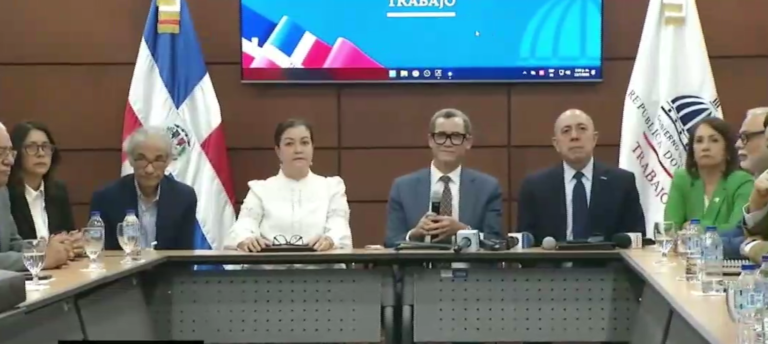 Andeclip suspende paro tras iniciar nuevas negociaciones con las ARS