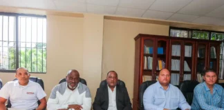 CNTD advierte posible conflicto en playa Esmeralda de Miches por presencia de vendedores ambulantes