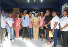 Fundación Mi Milagro Isanely entrega 500 sillas a 12 iglesias de Higüey