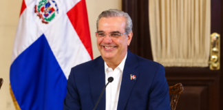 Presidente Abinader felicita a Joheirry Mola y Marileidy Paulino por poner en alto a República Dominicana