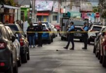 Tres muertos, incluido un dominicano, y ocho heridos deja tiroteo en negocio de Puerto Rico
